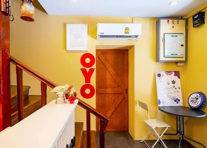 Oyo 895 The Onion Hotel