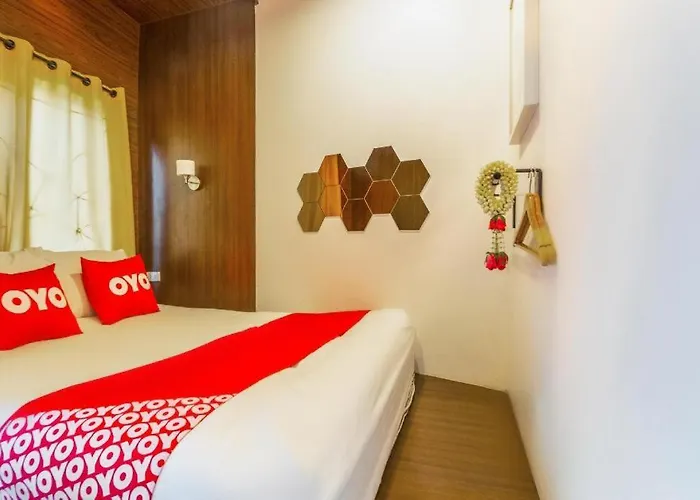 Oyo 895 The Onion Hotel Bangkok